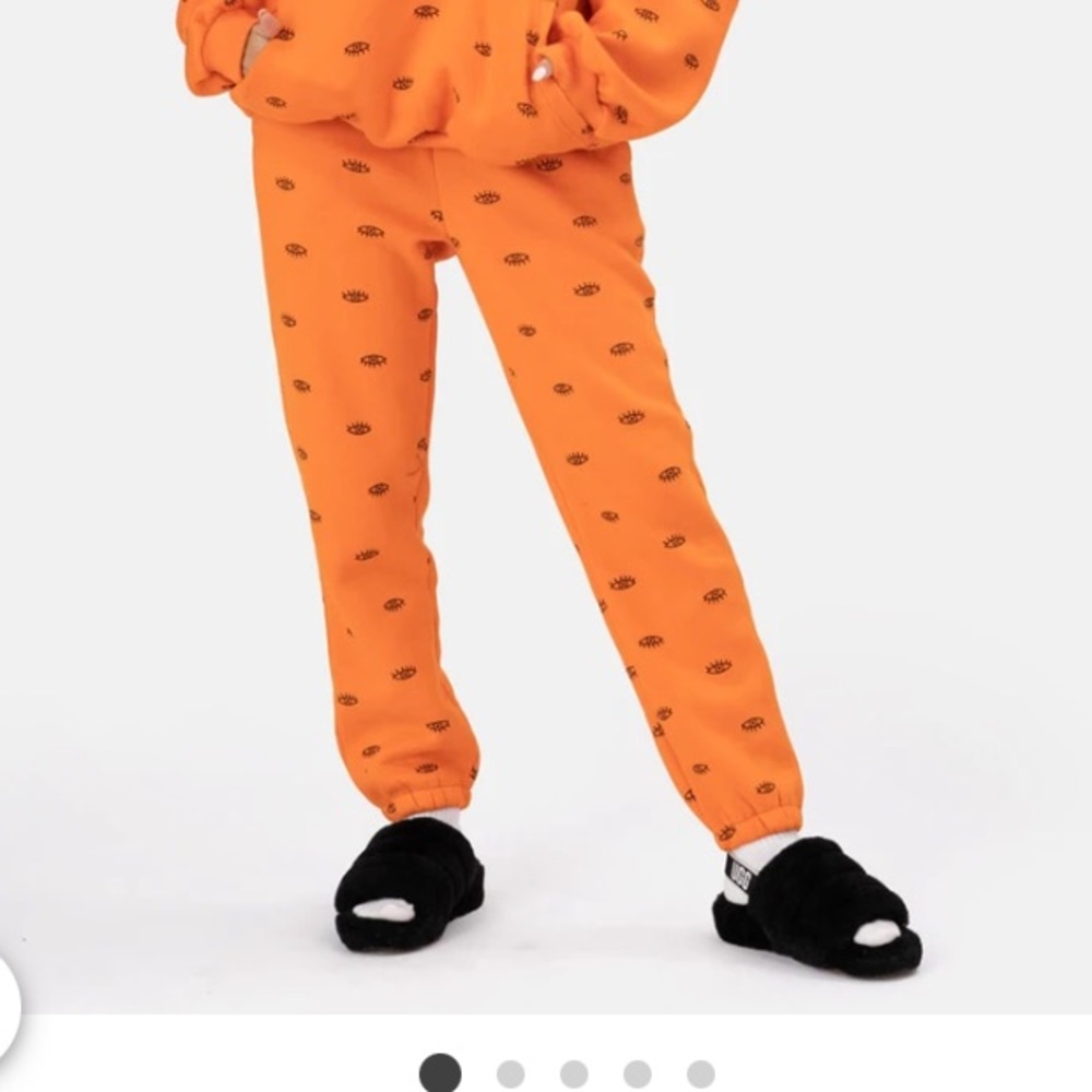 Adika Eyes Oversized Joggers / Sweatpants